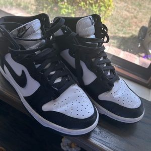 Nike Dunk High Black and White